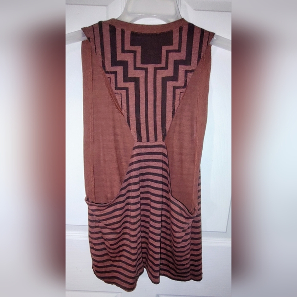 Volcom Tank Size Small EUC Vintage - Picture 4 of 4